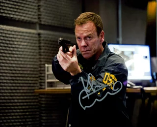 Kiefer Sutherland autograph