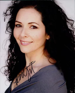 Dahlia Waingort autograph