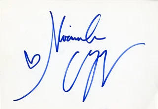Miranda Cosgrove autograph