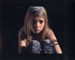 Isabella Bazler autograph