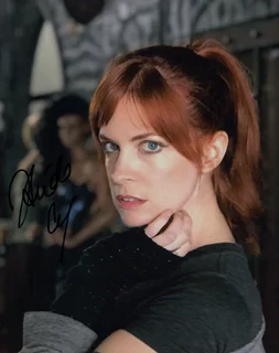Heidi Cox autograph