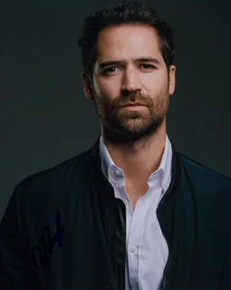 Manuel Garcia-Rulfo autograph