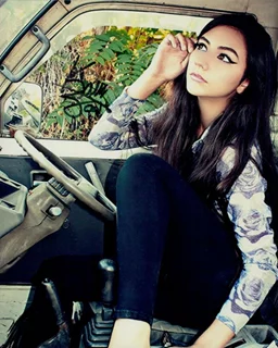 Kate Scott autograph