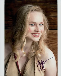 Rachelle Henry autograph