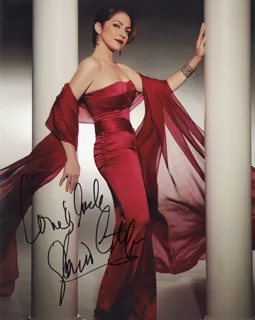 Gloria Estefan autograph