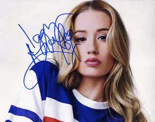 Iggy Azalea autograph