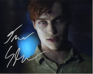 Trevor Stines autograph