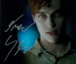 Trevor Stines autograph