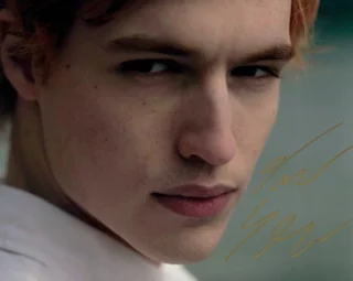 Trevor Stines autograph