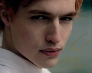 Trevor Stines autograph