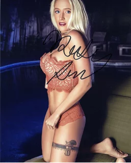 Kelsey Turner autograph