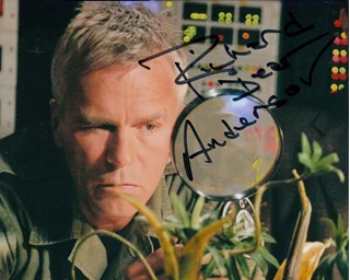 Richard Dean Anderson autograph