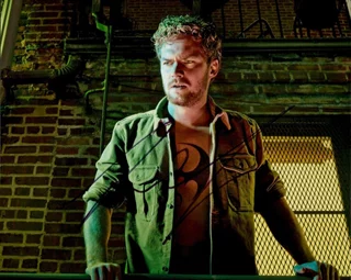 Finn Jones autograph