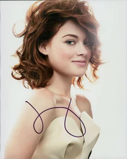 Jane Levy autograph