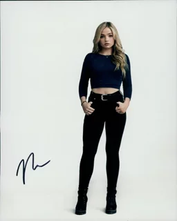 Natalie Alyn  Lind autograph