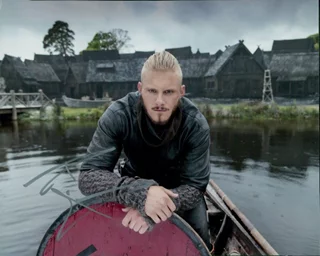 Alexander Ludwig autograph