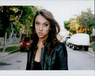 Stella Maeve autograph