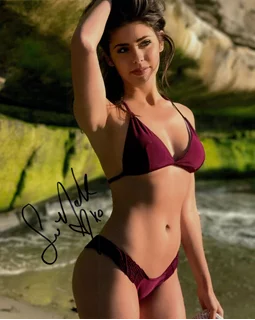 Sierra Nowak autograph