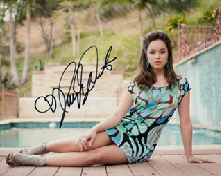 Hayley Orrantia autograph