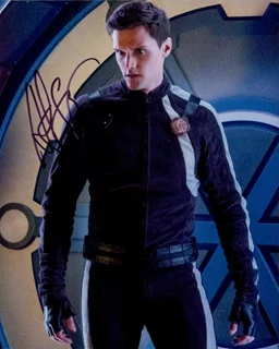 Hartley Sawyer autograph