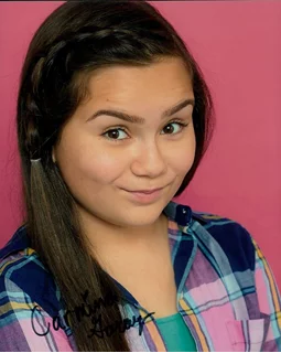 Carmina Garay autograph