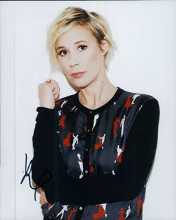 Liza Weil autograph