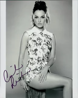Camilla Luddington autograph