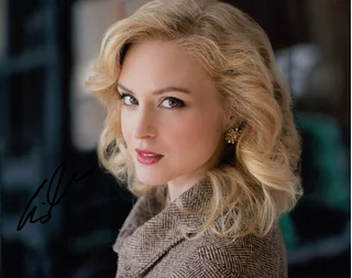 Emily Goss autograph