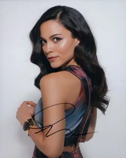 Maya Stojan autograph