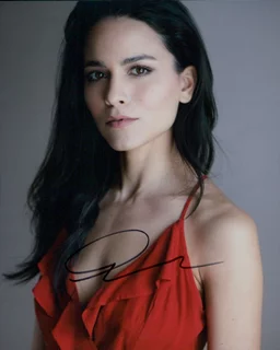 Maya Stojan autograph
