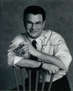 Robert Wuhl autograph
