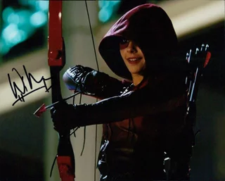 Willa Holland autograph