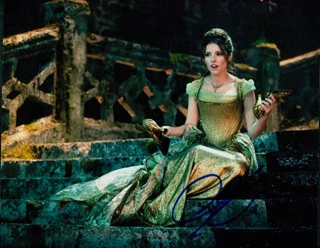 Anna Kendrick autograph