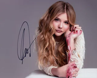 Chloe Moretz autograph