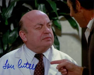 Lou Cutell autograph