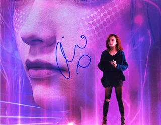 Olivia Cooke autograph
