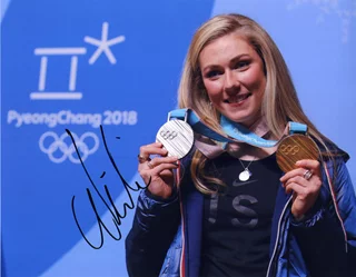 Mikaela Shiffrin autograph