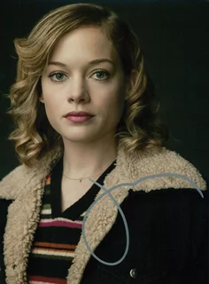 Jane Levy autograph
