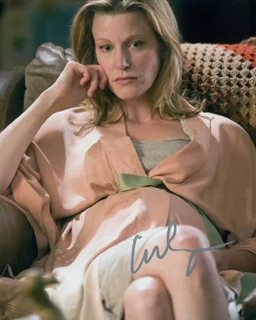 Anna Gunn autograph