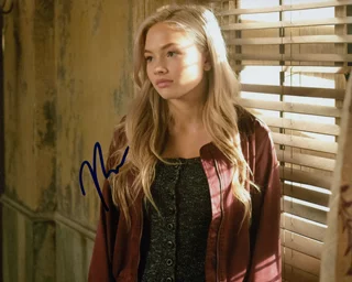 Natalie Alyn  Lind autograph
