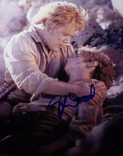Elijah Wood autograph