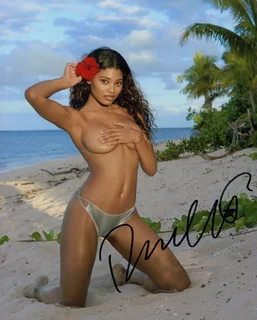Danielle Herrington autograph