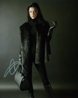 Adrianne Palicki autograph
