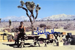 Linda Hamilton autograph