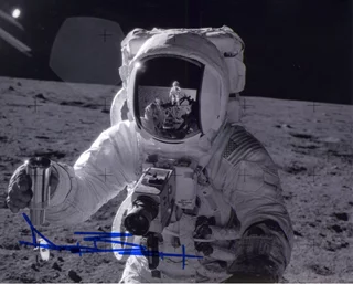 Alan Bean autograph