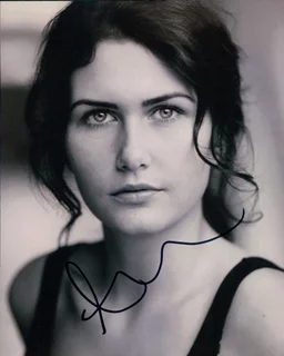 Amber Hodgkiss autograph