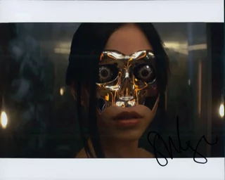 Sonoya Mizuno autograph