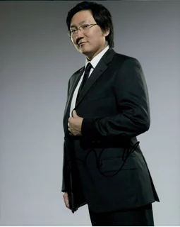 Masi Oka autograph