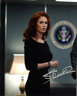 Audrey Fleurot autograph