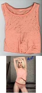 Ali Claire autograph